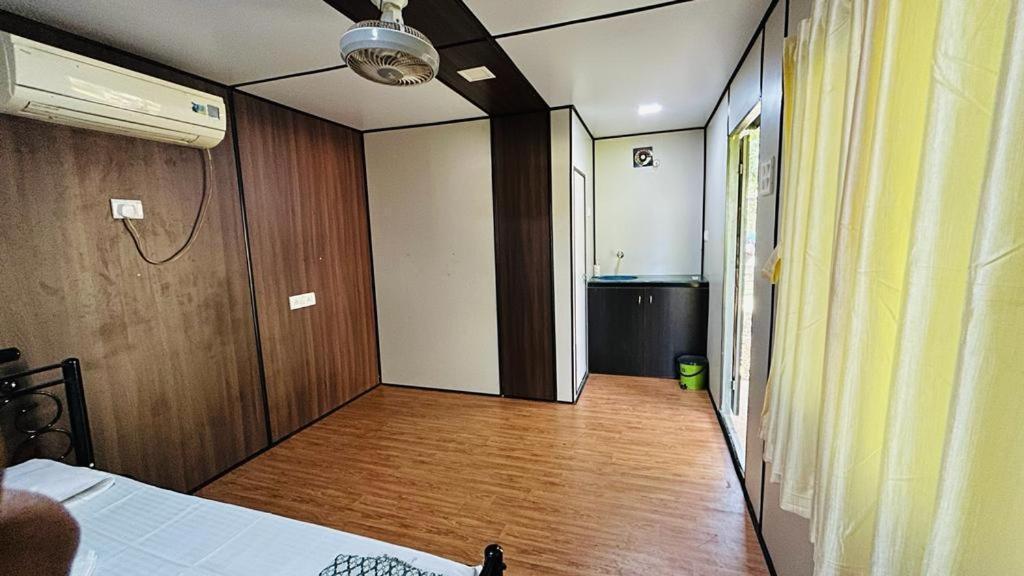 Stay On The Way Resort Mandwa Alibag Alibaug Quarto foto